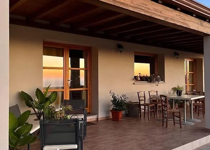 Azienda Agrituristica La Janna Di La Faj Фермерский дом Будони