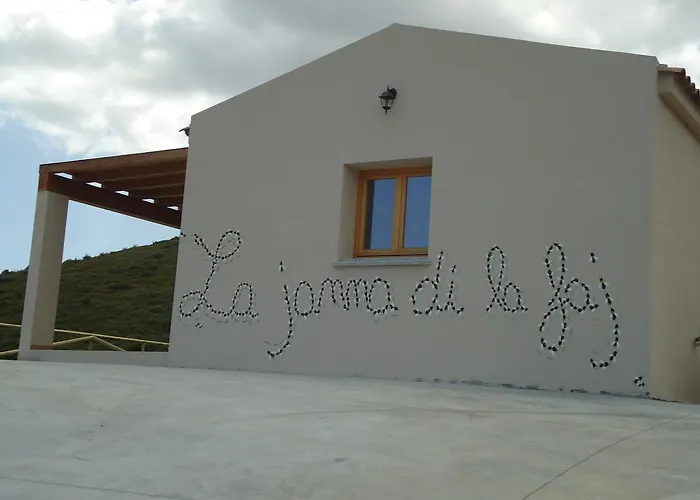 Фермерский дом Azienda Agrituristica La Janna Di La Faj Будони