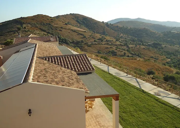 Фермерский дом Azienda Agrituristica La Janna Di La Faj Будони