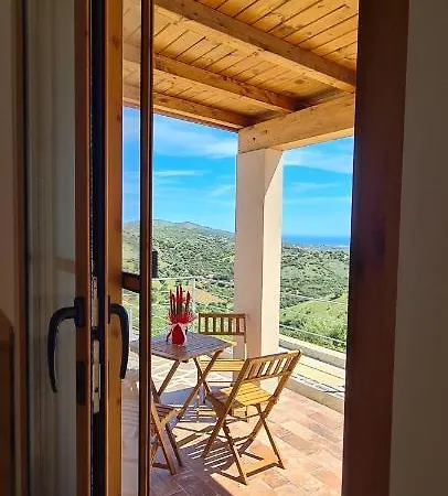 Azienda Agrituristica La Janna Di La Faj مزرعة للإقامة