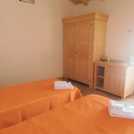 Azienda Agrituristica La Janna Di La Faj Lantgård