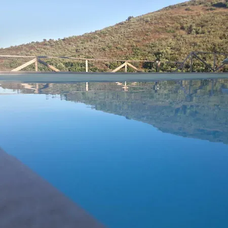 Azienda Agrituristica La Janna Di La Faj Lantgård *